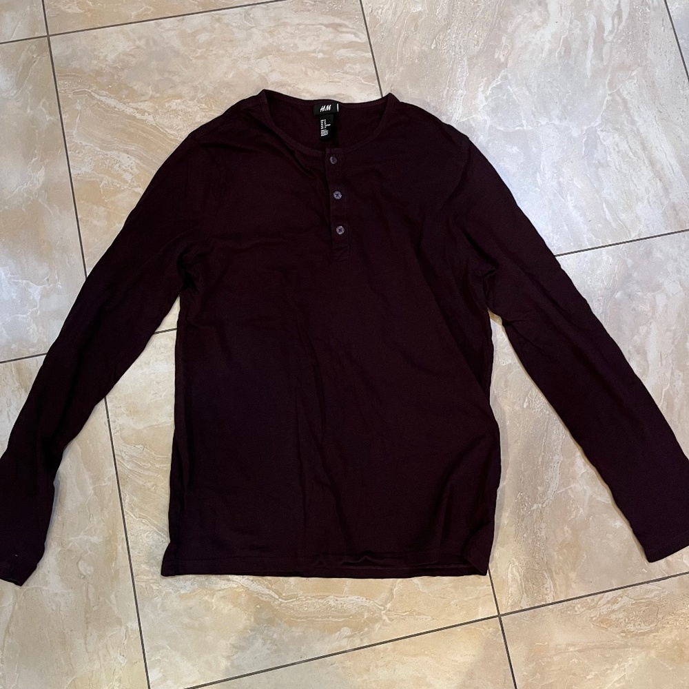 H&M Maroon Long Sleeve Button Henley Shirt Medium